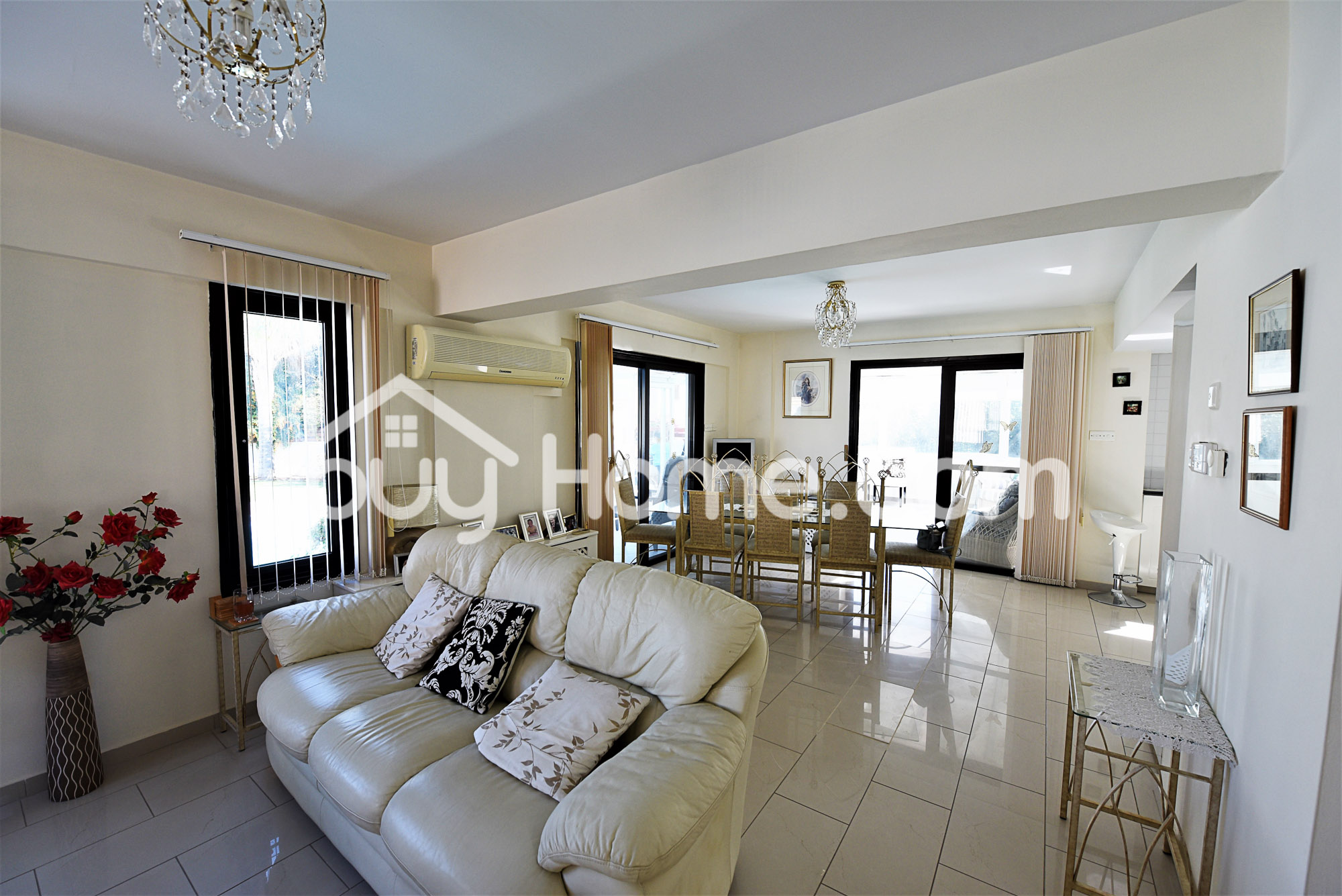 Lovely 3 Bedroom House with Pool | BuyHome