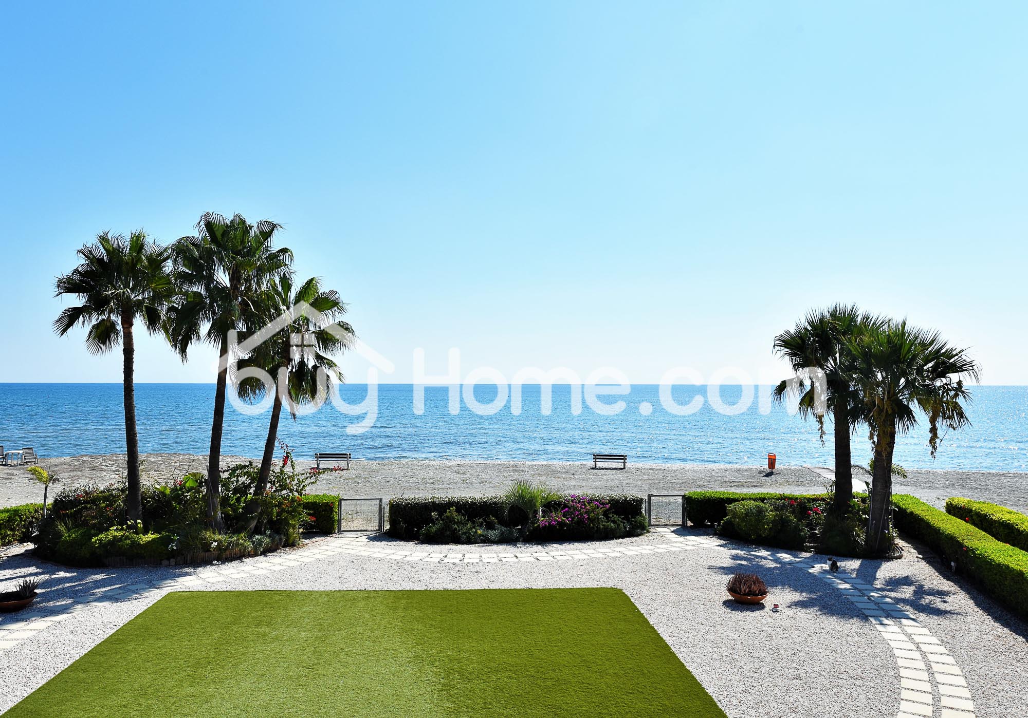Beautiful 3 Bedroom Beachfront Apartment | BuyHome